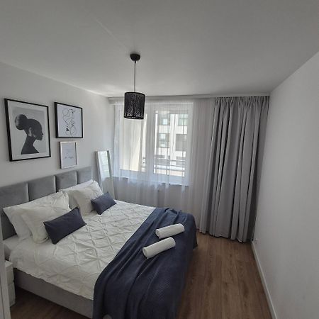 Apartament Near Sky Tower Breslavia Exterior foto