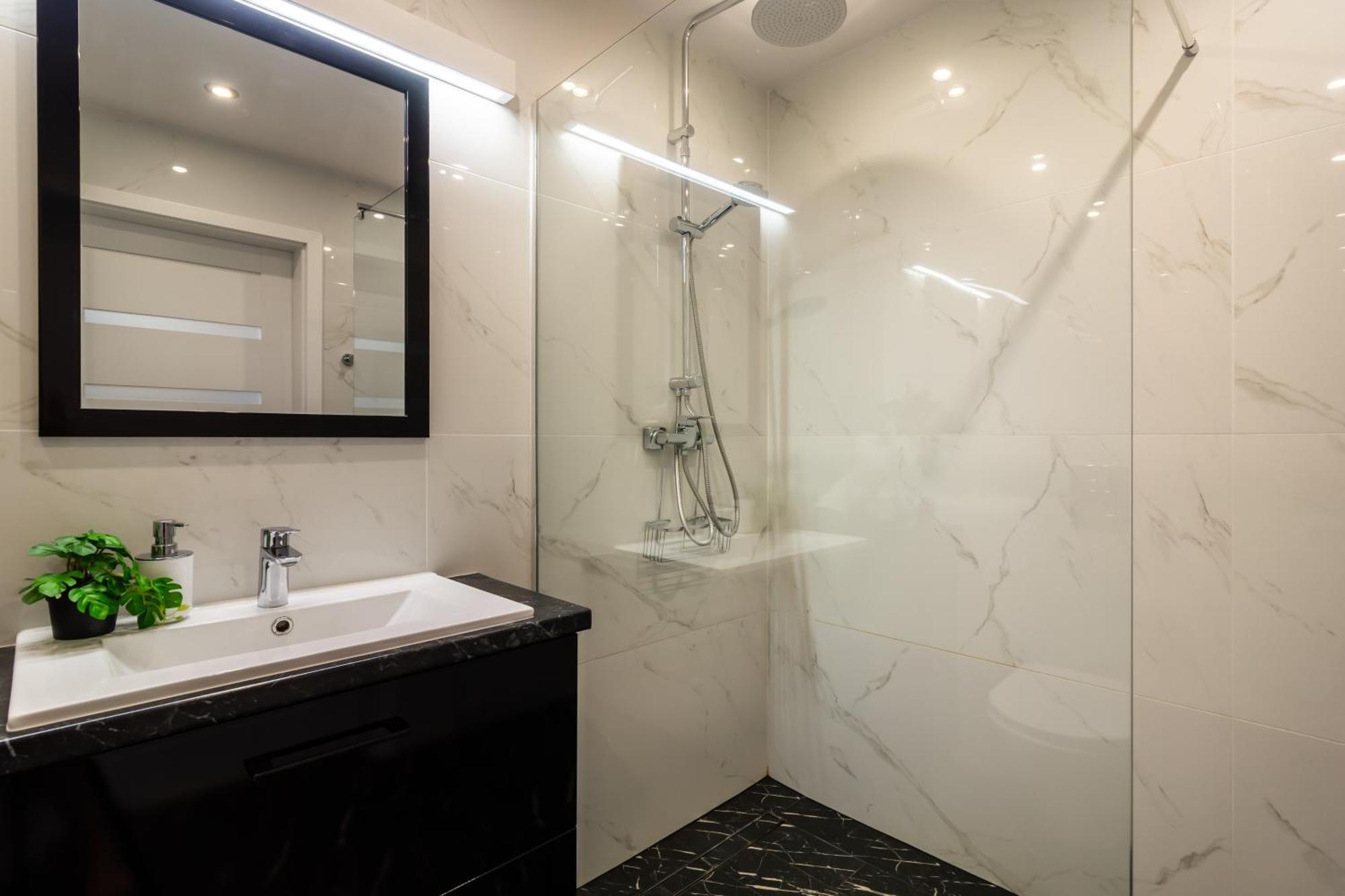 Apartament Near Sky Tower Breslavia Exterior foto